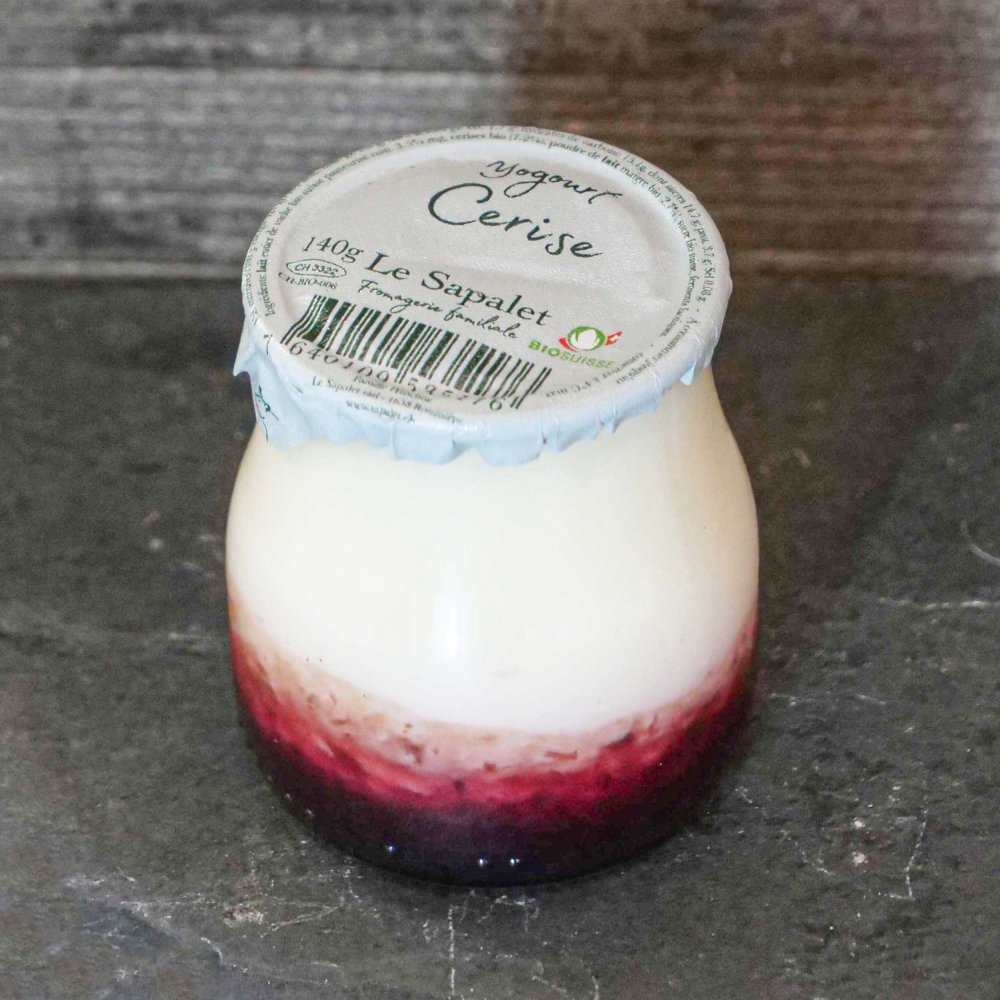 Cherry cow yogurt bio